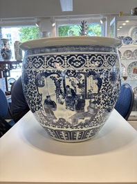 A Chinese blue and white fish bowl with narrative design, 19th C.