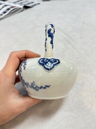 A Chinese blue and white 'Bleu de Hue' lime pot for the Vietnamese market, 19th C.