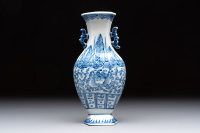 18 Chinese blue and white wares, Kangxi and later