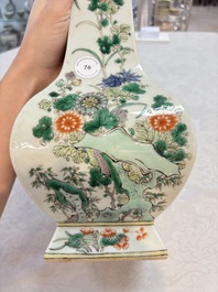 A Chinese famille verte 'zun' vase with floral design, 19th C.