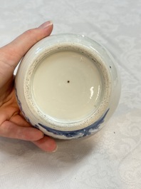 A Chinese blue and white 'Bleu de Hue' lime pot for the Vietnamese market, 19th C.