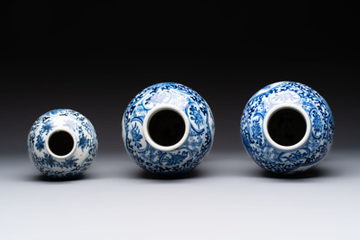 18 Chinese blue and white wares, Kangxi and later