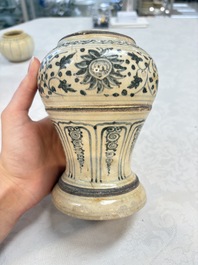 An Annamese or Vietnamese blue and white altar vase, a 'melon' jar and a bowl, 14/15th C.