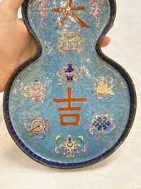 A fine Chinese Canton enamel double-gourd-shaped 'Da Ji 大吉' tray, Jiaqing