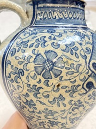 A fine blue and white Antwerp maiolica wet drug jar, 16th C.
