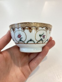 A Chinese famille rose 22-piece tea service with floral design, Qianlong