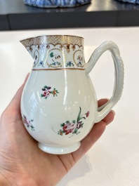 A Chinese famille rose 22-piece tea service with floral design, Qianlong