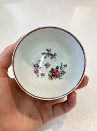 A Chinese famille rose 22-piece tea service with floral design, Qianlong