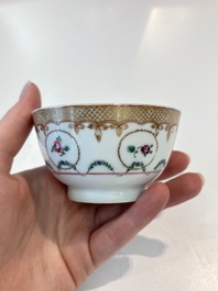 A Chinese famille rose 22-piece tea service with floral design, Qianlong