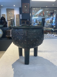 A Chinese archaic bronze ritual tripod food vessel, 'ding 鼎', Western Zhou