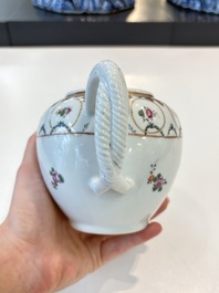 A Chinese famille rose 22-piece tea service with floral design, Qianlong