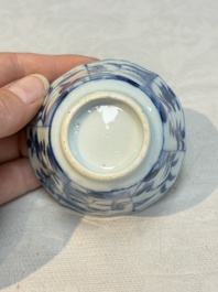 16 Chinese blue and white wares, Kangxi/Yongzheng