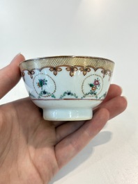 A Chinese famille rose 22-piece tea service with floral design, Qianlong