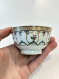 A Chinese famille rose 22-piece tea service with floral design, Qianlong