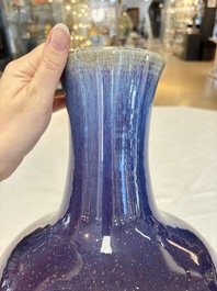 A Chinese flamb&eacute;-glazed vase, 19th C.