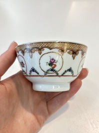 A Chinese famille rose 22-piece tea service with floral design, Qianlong