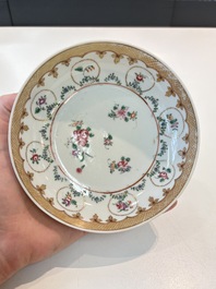 A Chinese famille rose 22-piece tea service with floral design, Qianlong