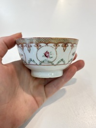 A Chinese famille rose 22-piece tea service with floral design, Qianlong