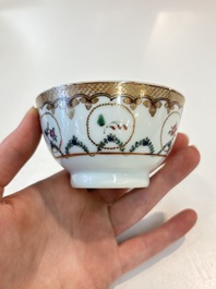 A Chinese famille rose 22-piece tea service with floral design, Qianlong