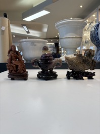 A collection of 26 Chinese jadeite, rock crystal, turquoise, agate and other hardstone carvings, 19/20th C.