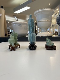A collection of 26 Chinese jadeite, rock crystal, turquoise, agate and other hardstone carvings, 19/20th C.