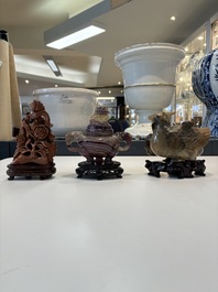 A collection of 26 Chinese jadeite, rock crystal, turquoise, agate and other hardstone carvings, 19/20th C.
