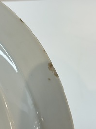 A pair of Chinese famille verte dishes with floral design, lingzhi mark, Kangxi