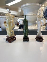 A collection of 26 Chinese jadeite, rock crystal, turquoise, agate and other hardstone carvings, 19/20th C.