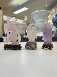 A collection of 26 Chinese jadeite, rock crystal, turquoise, agate and other hardstone carvings, 19/20th C.