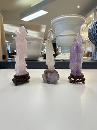 A collection of 26 Chinese jadeite, rock crystal, turquoise, agate and other hardstone carvings, 19/20th C.