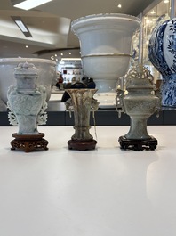 A collection of 26 Chinese jadeite, rock crystal, turquoise, agate and other hardstone carvings, 19/20th C.