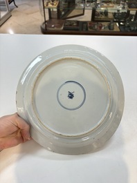 A pair of Chinese famille verte dishes with floral design, lingzhi mark, Kangxi
