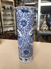 A varied collection of six Chinese blue, white, famille rose and iron-red wares, 19/20th C.