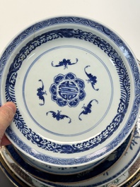 Nine Chinese monochrome, blue, white and famille rose wares, 18/19th C.