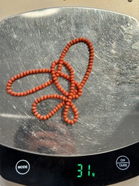 A varied group of five Tibetan necklaces, three rings and four earbobs with red coral, 19/20th C.