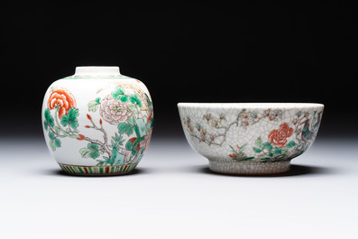 Four Chinese famille verte vases, a jar and a bowl, 19th C.