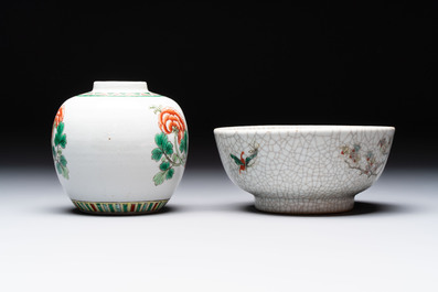 Four Chinese famille verte vases, a jar and a bowl, 19th C.