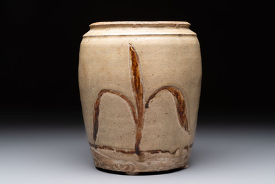 An Annamese or Vietnamese brown-glazed cream-ground 'grass sprigs' jar, 12/13th C.