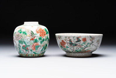 Four Chinese famille verte vases, a jar and a bowl, 19th C.