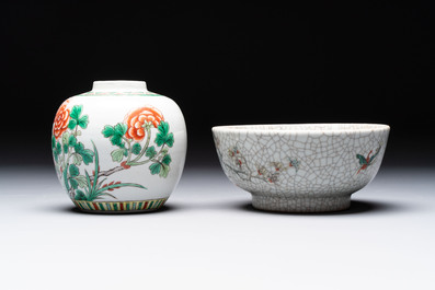 Four Chinese famille verte vases, a jar and a bowl, 19th C.