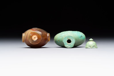 Four Chinese snuff bottles and three vases, 19th C.