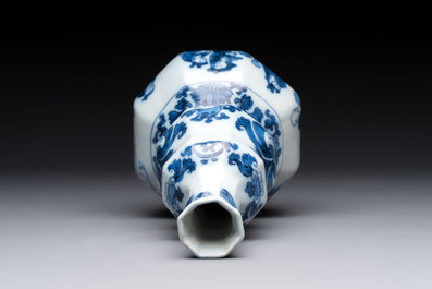 A blue and white Dutch Delft double gourd chinoiserie vase, 17th C.