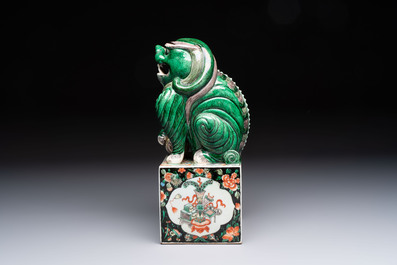 A Chinese famille verte Buddhist lion, 19th C.