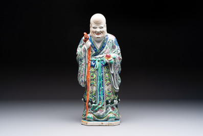 A Chinese famille rose figure of Shoulao, 19th C.