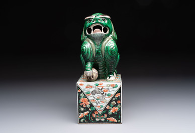 A Chinese famille verte Buddhist lion, 19th C.