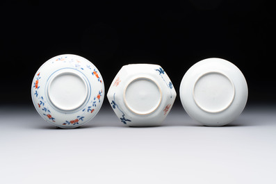 A collection of 17 Chinese blue, white and famille rose wares, Kangxi/Qianlong