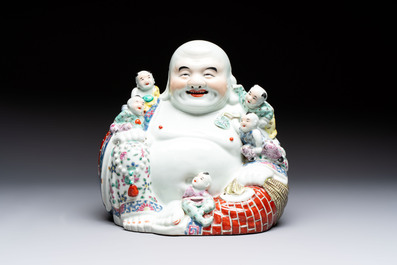 A Chinese famille rose Milefo Buddha, Mao Ji Sheng Zao 茂記生造 mark, 20th C.