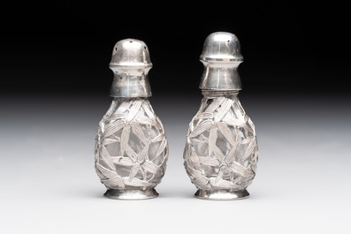 A varied collection of 12 Chinese export silver wares, 19/20th C.