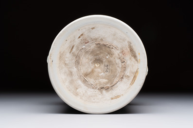 A Chinese blue and white gilt-decorated wine cooler, Qianlong