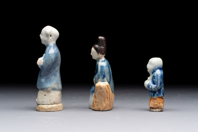 Nine Chinese blue, white, celadon-glazed and famille rose figures, 18/19th C.